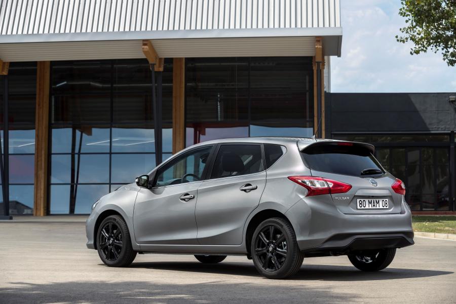  Nissan Pulsar Black Edition (NB17) 2017 года  (фото 5 из 13)